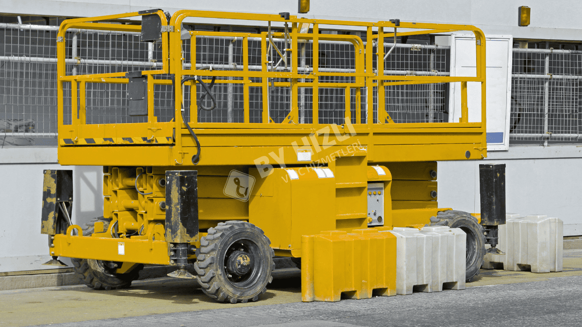 Selçuk Makaslı Platform Vinç